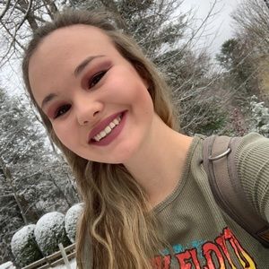 Meet your Posher, Emma